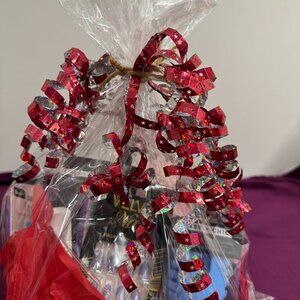 Makeup & Nail Valentine Gift Set - Beauty Essentials Basket